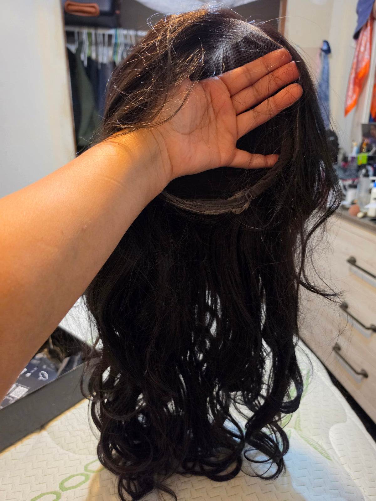 VNB Vibe "Toxic" Wavy Lace Front Wig, 22" — Tried On, Lace Pre-Cut