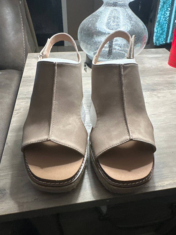 Corky's Tan K Bye Wedge Espadrille Sandals — US Size 7 (UK 5), New With Tags